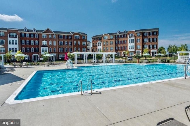 Building Photo - 23548 Hopewell Manor Terrace