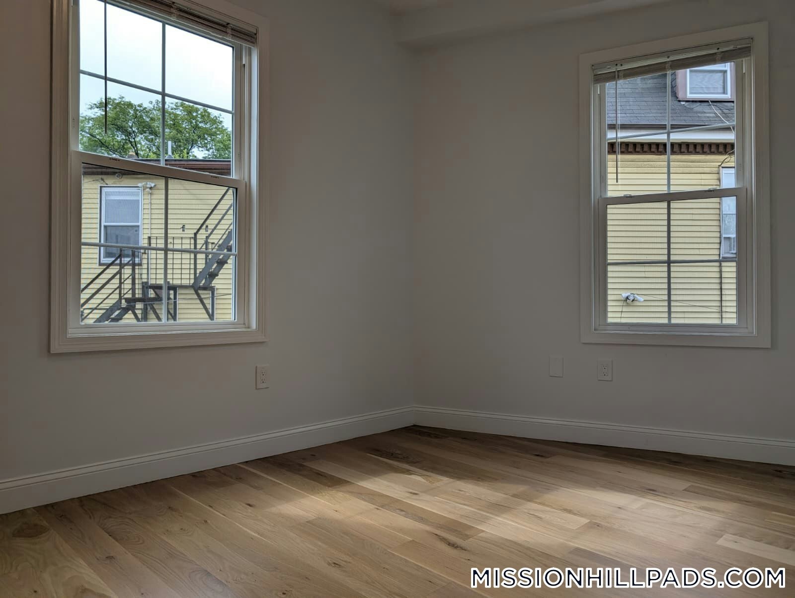 Building Photo - 38 Regent St