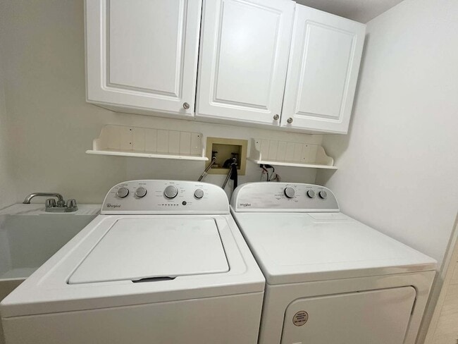 Building Photo - 312 Spring Creek Cir