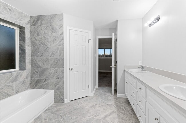 Building Photo - 10922 Village Trail Dr