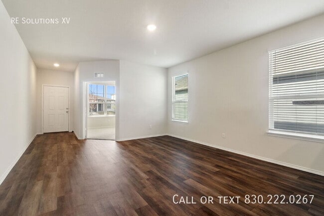 Building Photo - 10243 Band Wagon