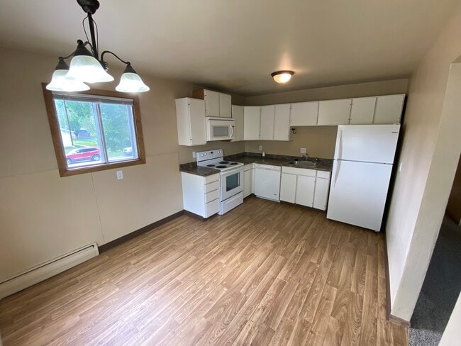 Building Photo - Ember Crest Apartments