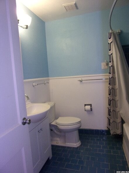 Building Photo - 215 Danville