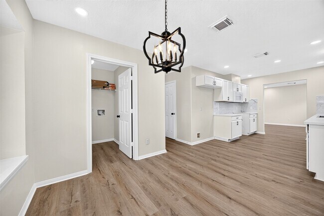 Building Photo - 17243 Valemist Ct
