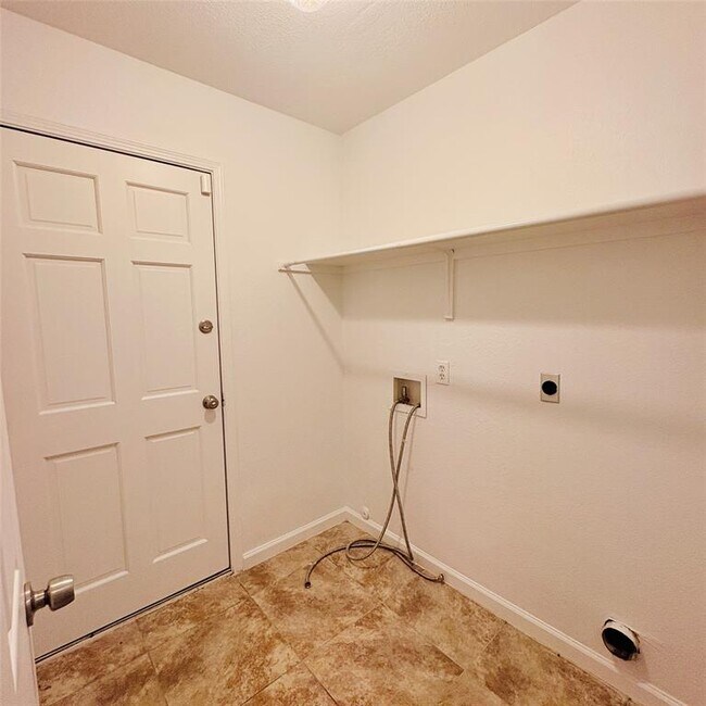 Building Photo - 1109 Briargate Dr
