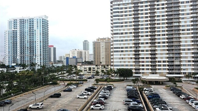 Building Photo - 1980 S Ocean Dr