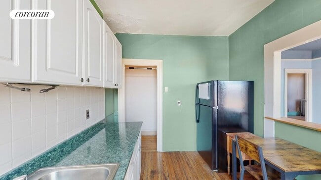 Building Photo - 31-04 32nd St