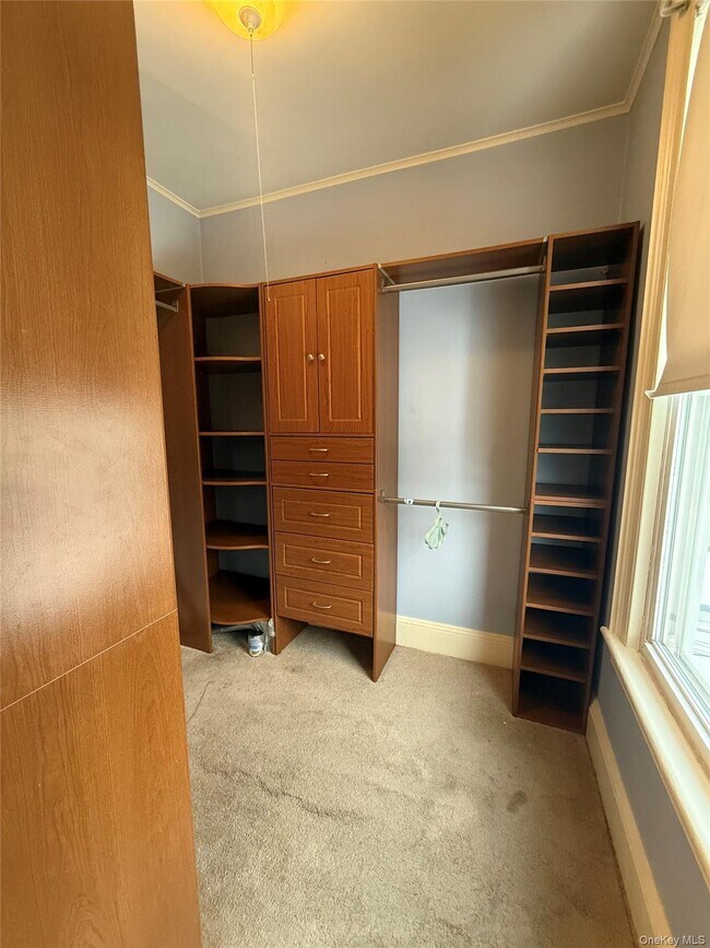 Building Photo - 27 Balding Ave