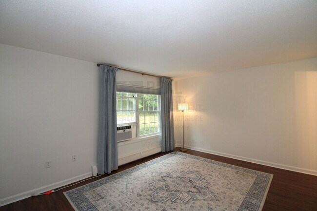 Building Photo - 50 Brookside Dr