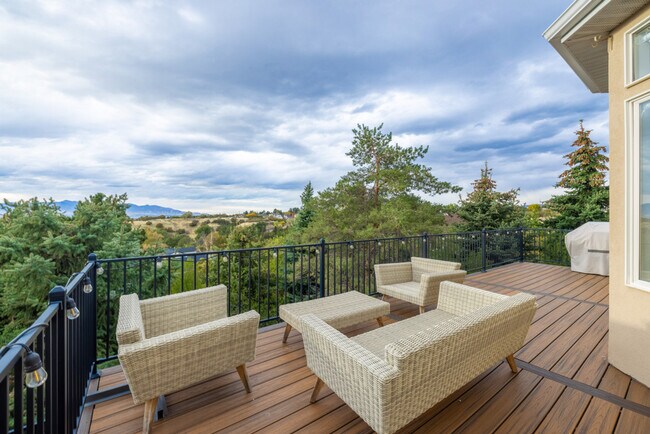 Building Photo - 10098 Wasatch Blvd