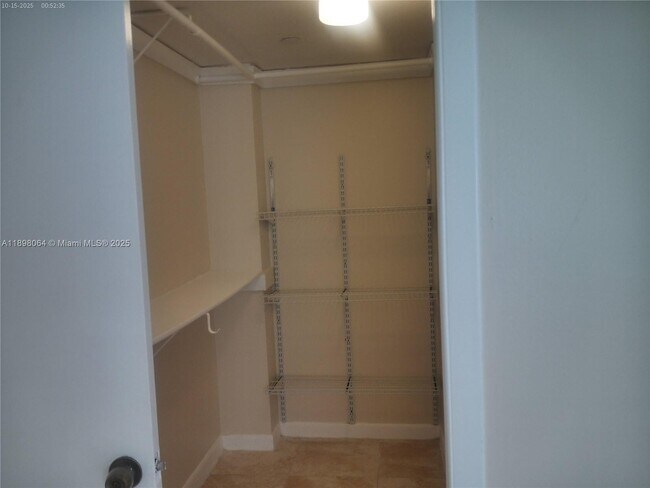 Building Photo - 8540 SW 133rd Avenue Rd