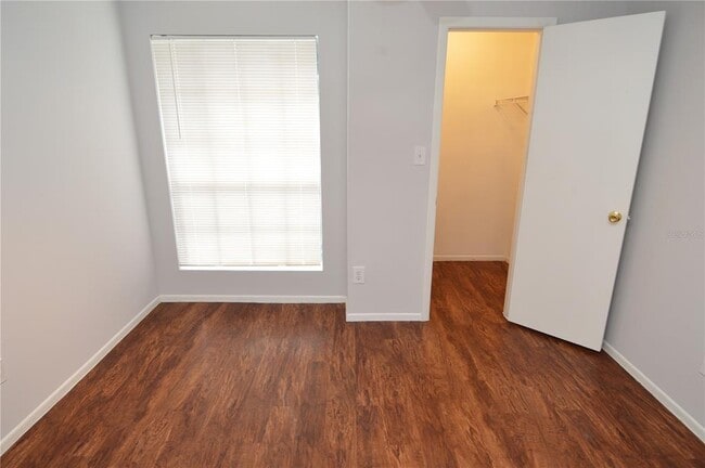 Building Photo - 8625 Mallard Reserve Dr