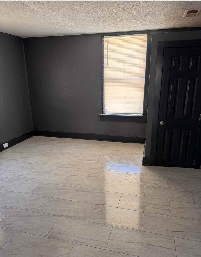 Building Photo - Fully Renovated 3BR in North Memphis – Section 8 Welcome