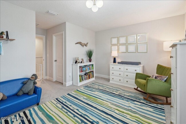 Building Photo - 552 Meadow Creek Dr