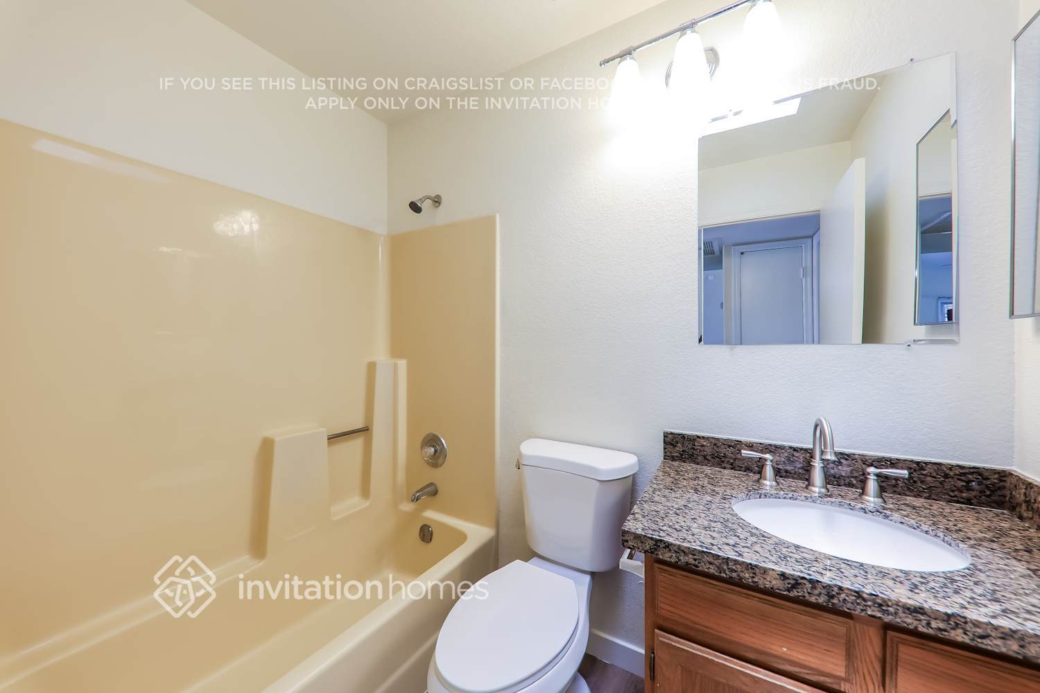 Building Photo - 1516 E Kristal Way