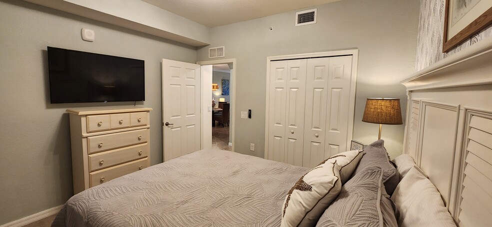 2nd bedroom - 17006 Vardon Ter