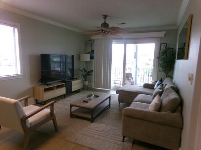 Building Photo - 4522 N Plantation Harbour Dr
