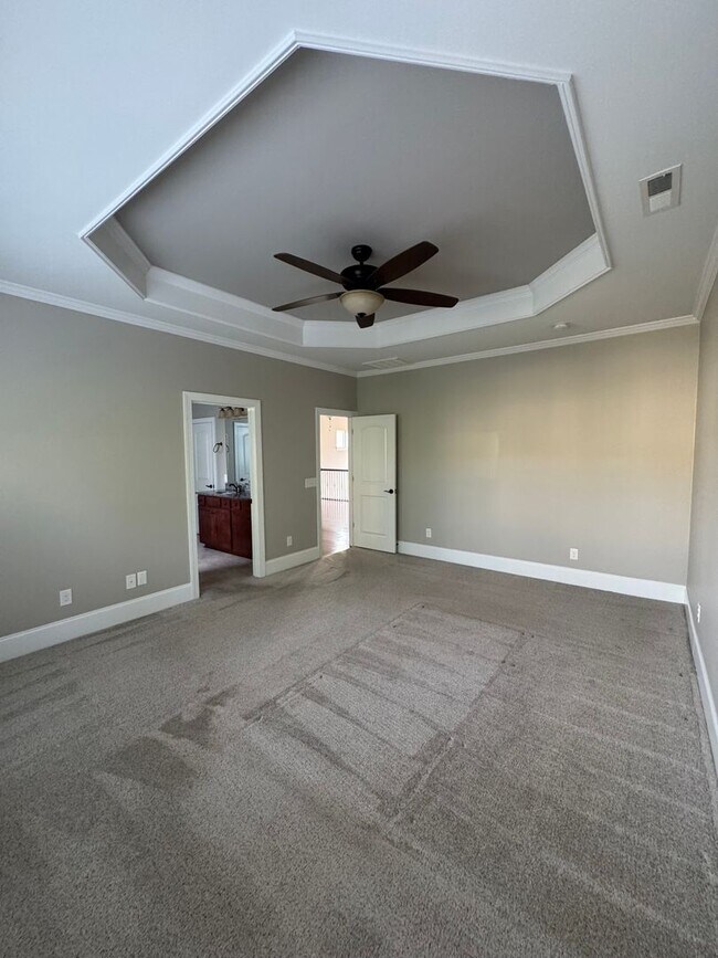 Building Photo - Park South Station Home Available Now!