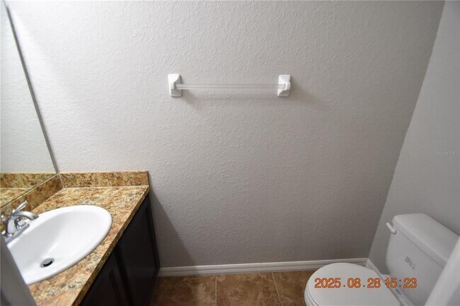 Building Photo - 27525 Desert Willow Way