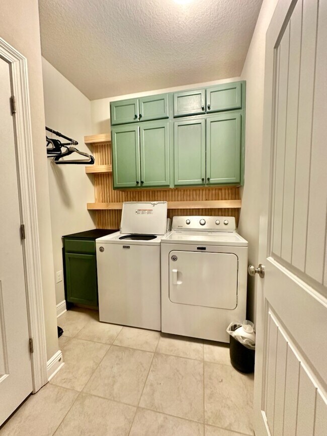 Building Photo - 132 Wayne Trail