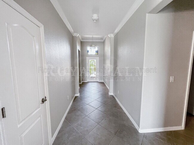 Building Photo - 9332 Via San Giovani St