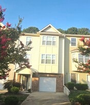 Building Photo - 1207 Heritage Links Dr
