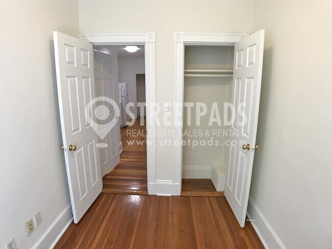 Building Photo - 2 bedroom in Brookline MA 02446