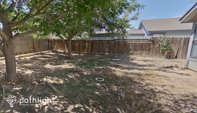 Building Photo - 1953 Castillo Dr SW