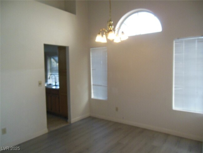 Building Photo - 2047 Angel Falls Dr