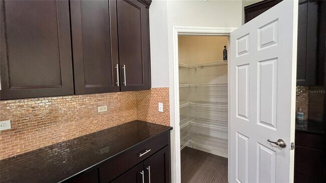 Building Photo - 6031 Roseate Spoonbill Dr