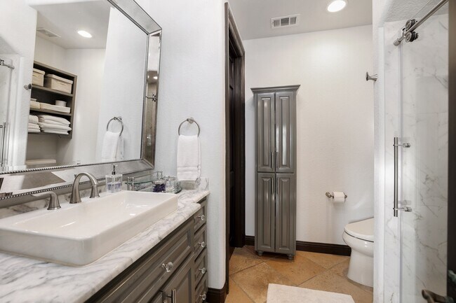 Building Photo - 5007 Cedar Creek Dr