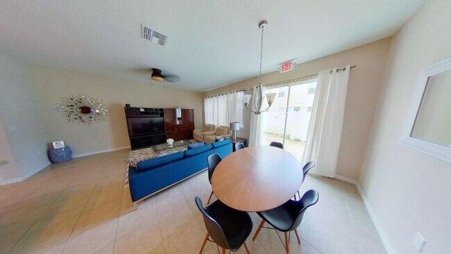 Building Photo - 5119 Killarney Wy