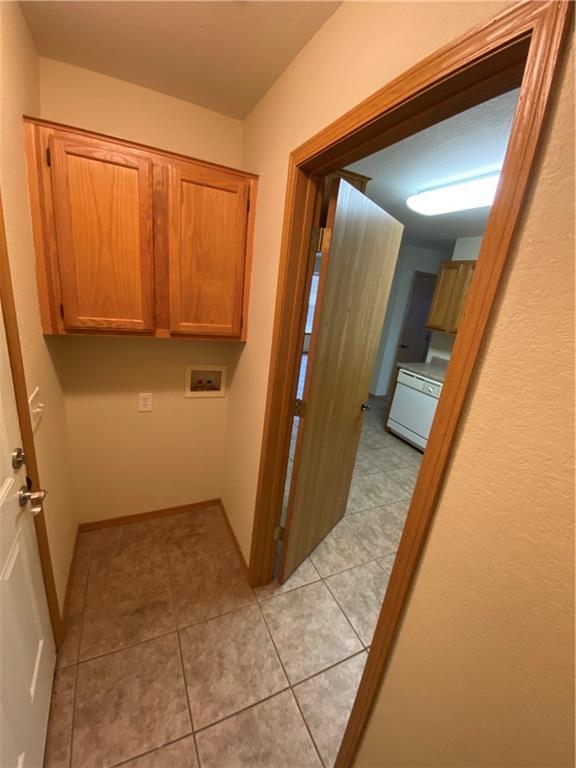 Building Photo - 3230 Memory Ln