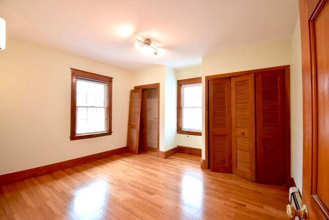 Building Photo - 144 Cleveland Ave