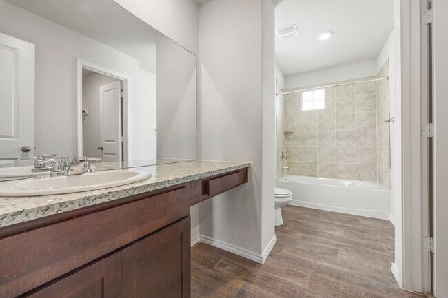 Building Photo - 2 Week Free Move-In Special!Spacious 4 Bed / 2.5 Bath Home – 2,243 Sq Ft + Resort-Style Amenities
