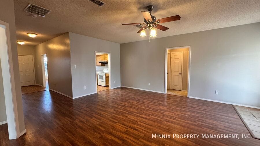 Building Photo - 6705 87th St