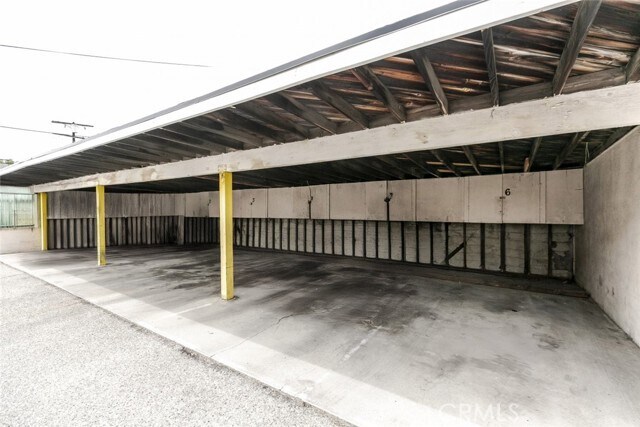 Building Photo - 11549 Sylvan St