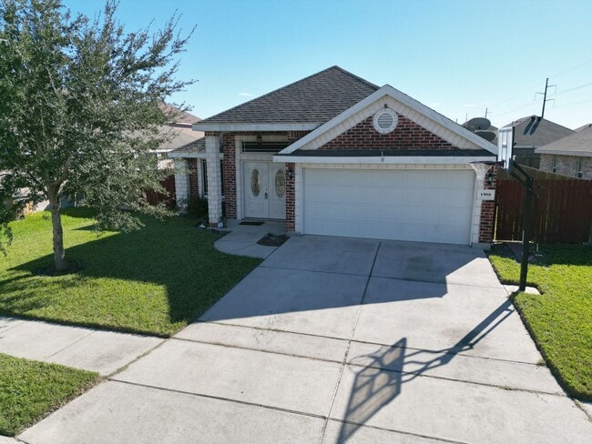 Building Photo - Beautiful 3b /2 bath home in Edinburg