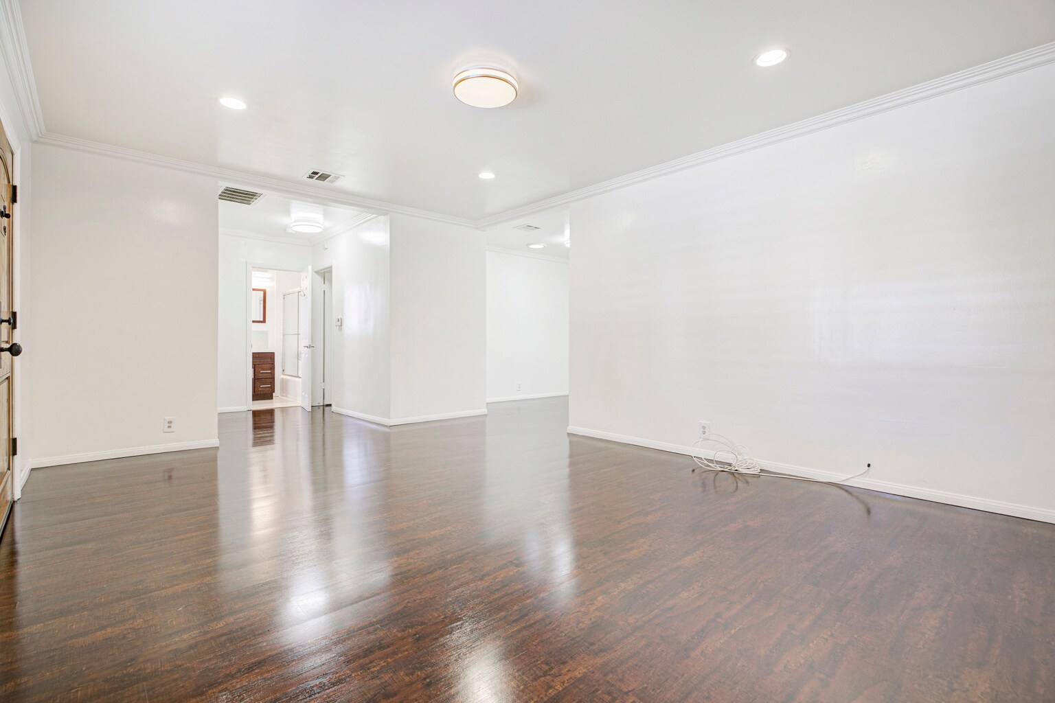 Building Photo - 12156 Vanowen St