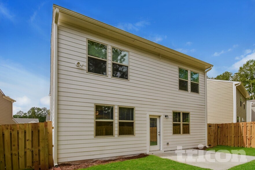 Building Photo - 148 Chapelcrest Ln