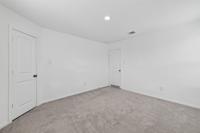 Building Photo - 3039 Ash Ray Dr