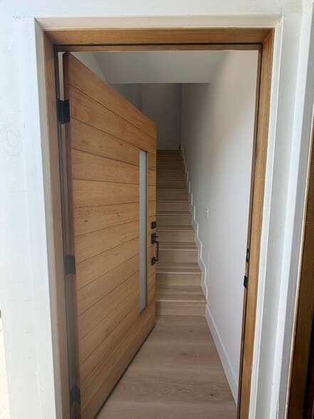 Building Photo - 3209 W 18th St