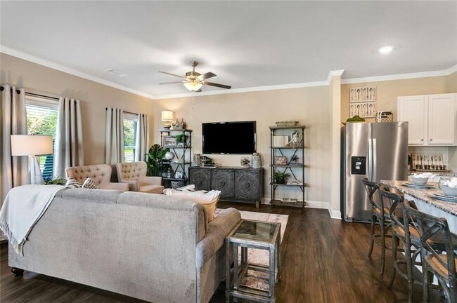 Building Photo - 600 Waterstone Dr