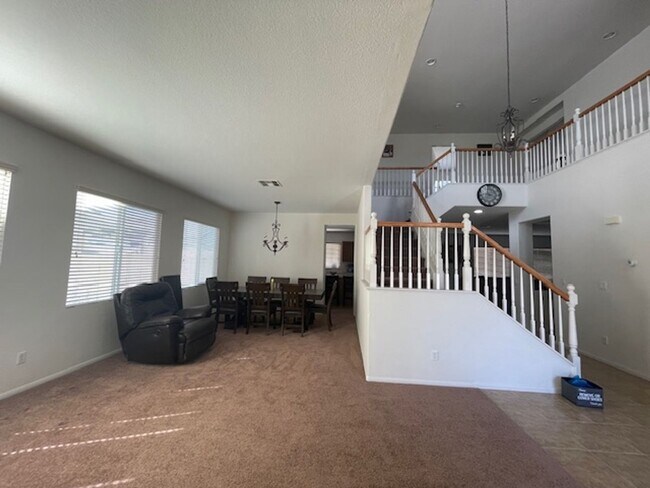 Building Photo - EASTVALE GREAT NEIGHBORHOOD- 4+2.5 EXECUTIVE HOME, QUIET NEIGHBORHOOD - AVAILABLE NOW!!! ONLY 1 G...