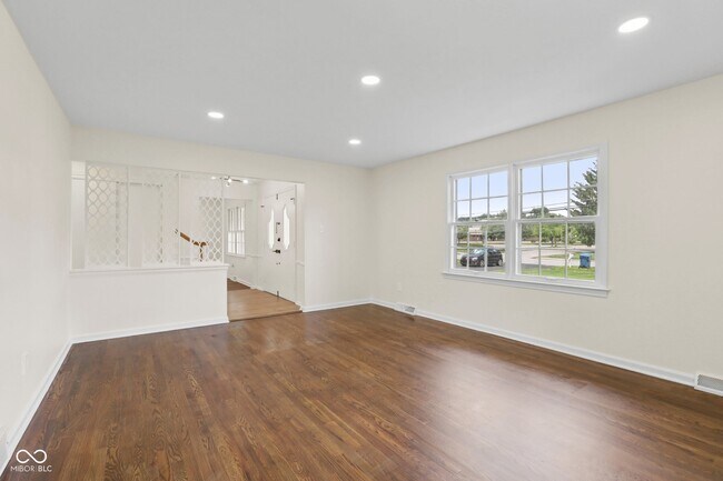 Building Photo - 6838 Johnson Rd