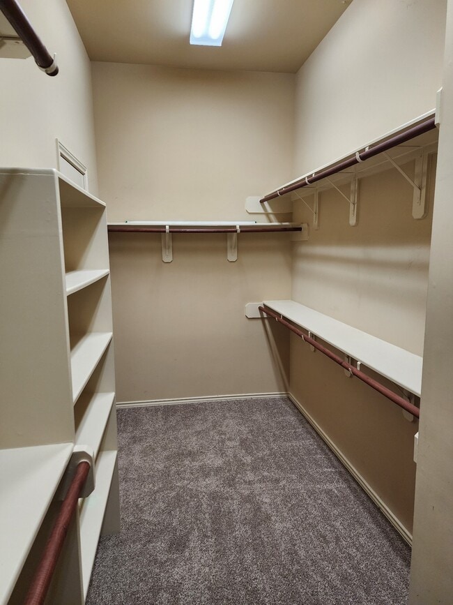 Building Photo - 16331 Gentle Slope Ln