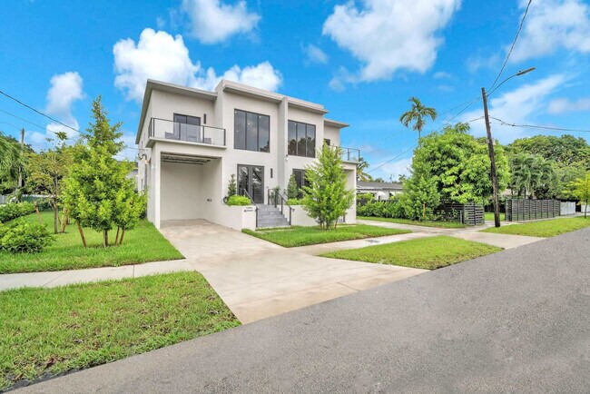 Building Photo - 2951 NW 13th St