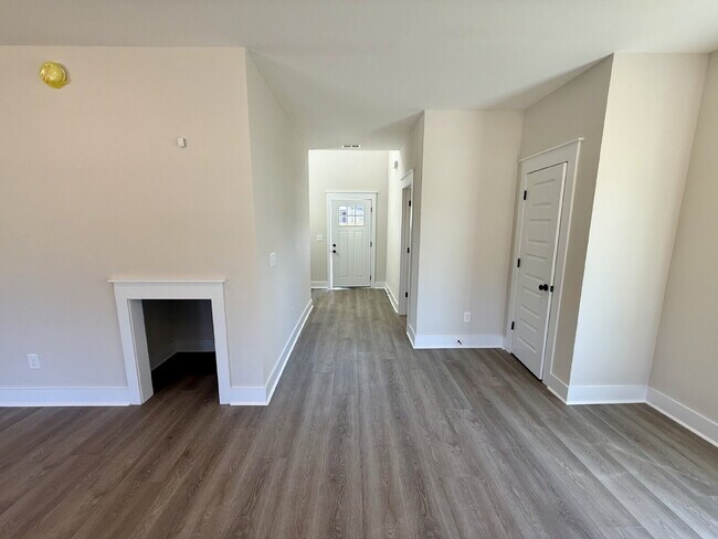 Building Photo - 166 Dewberry Rd