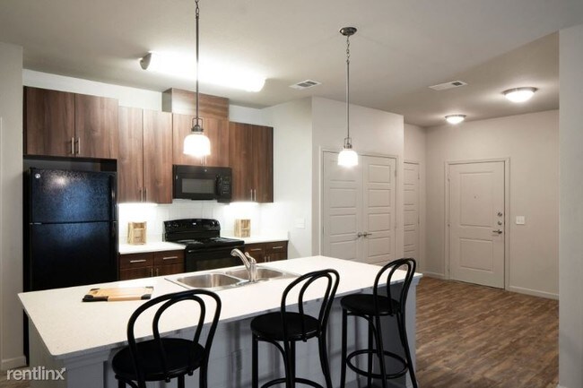 Building Photo - 3 br, 2 bath Apartment - 11320 Manchaca Rd