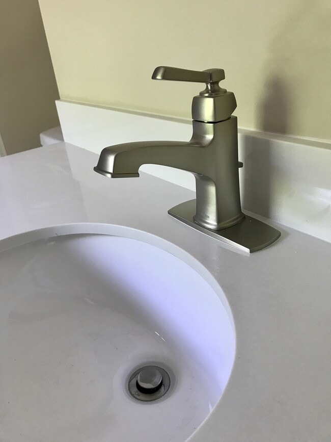 Building Photo - 9050 Easton Rd